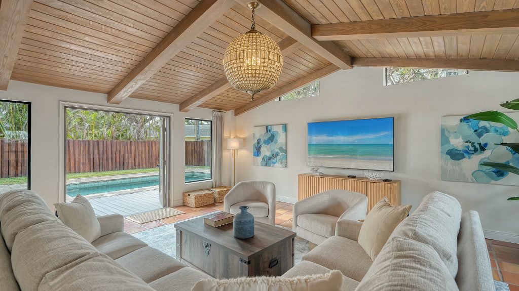 232 (21)_MLS - Longboat Key Vacation Rentals Ringmasters Retreat