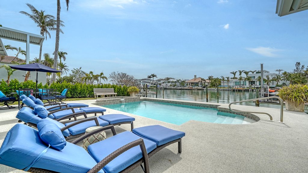 440 (37)_MLS - Longboat Key Vacation Rentals Dolphin Dockside